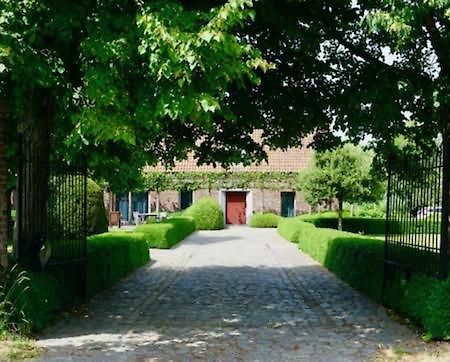 B&B De Hulst Izegem Exterior photo